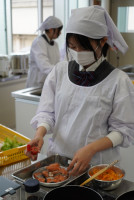 ②