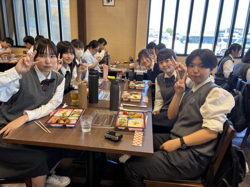 お昼