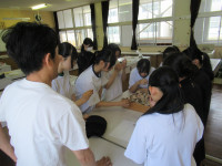 １